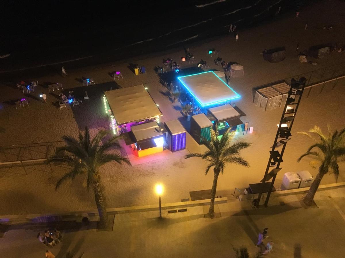 Appartement Spacieux, Front De Mer, Vue Splendide Salou Bagian luar foto