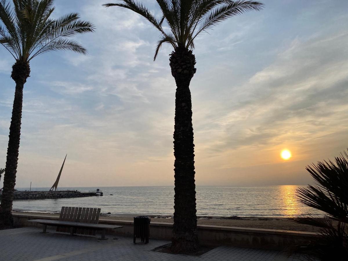 Appartement Spacieux, Front De Mer, Vue Splendide Salou Bagian luar foto