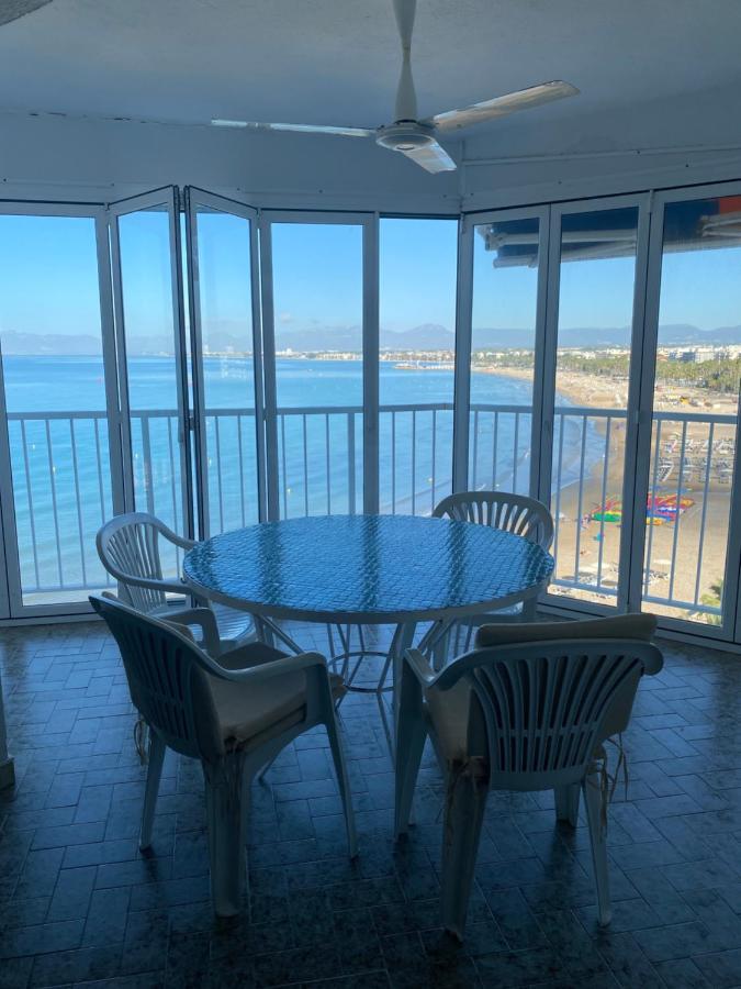 Appartement Spacieux, Front De Mer, Vue Splendide Salou Bagian luar foto